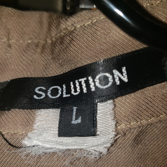 studded button up top - Picture 3 of 3